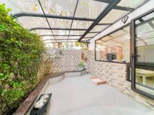 一楼双天井 豪华装修 空调加地暖 拎包入住 诚意出售