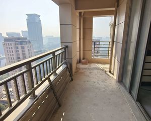 世博花园8室3厅6卫南朝向680.0万元/套出售