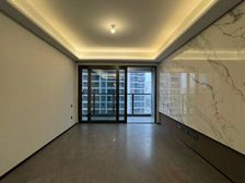 真图实价 新小区 出门印象城 电梯中层 不足买进价 看