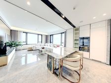 每扇窗户看出去都是一副山海风景画 四居室带车位 急售