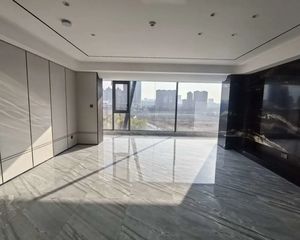 龙湖·云河颂4室2厅3卫南朝向1300.0万元/套出售