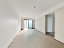 特价 建发春江悦 中楼层 全小区诚心的一套 天街边 临轻轨