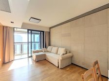 紫竹半岛花园低总价一房 楼层视野好 可看兰香湖黄浦江 诚售。