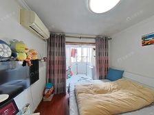 金杨九街坊 新挂牌 精装修三南户型好楼层采光好位置好