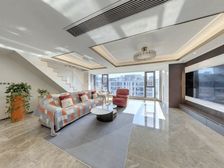 海语天下 上储能 洋房顶复的房子带露台 精装50个 双轻轨