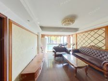 贺田尚城东边套大三房 三阳台户型方正,樱花跑道沿江楼盘