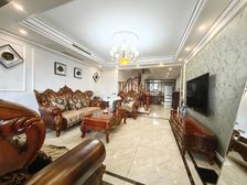 照母山 洋丰圣乔维斯顶跃精装洋房 美式装修带露台 急售