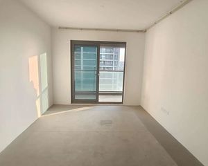 新桂沁澜府 近医院 购物方便 出行方便 临地铁 次新房