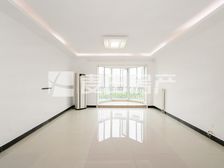 3室2厅世纪城三期晴雪园