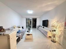 全明格局!!户型方正!!业主急出售大降价!!