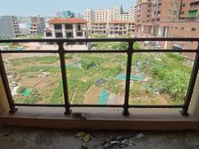 有两套单价仅两千出头买壹号公馆特惠三房小高层楼栋视野光线好