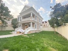 业主诚意出售, 靠近国家会展中心,核心位置,欧式别墅,真实房