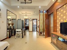 河谷精装联排C户型,面积170 ,自住 保养好 ,欢迎品鉴。