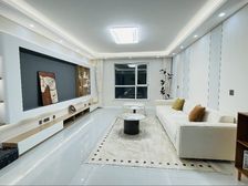 新秀九年制 精装修三室双卫 单价低 诚心出售