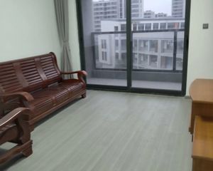 碧桂园御江东郡 近地铁 次新小区 中间好楼层 正南朝向