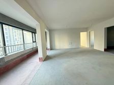 年底顶账房 9层洋房 150平 4室2卫 109万出税