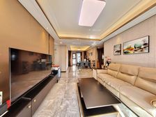 新上架105洋房,楼层好采光好,房东诚售