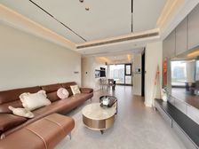 凤凰楼层江景房,房东重新加装过,可拎包入住