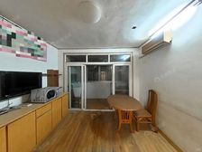 金桥横街 楼层好户型佳,近公园和广场;房东诚意出售