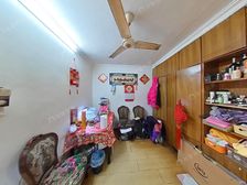 新上底楼垫高带天井!天井已搭好!可做小两室!边套全明客厅带窗