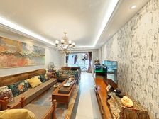 我滴乖!这位置,前无遮挡,带花园,这一楼的三房太香了!