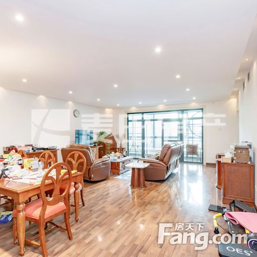  ��������ɯ��������Ԫ��,�κ���԰����3�Ҿ�װ��,ҵ������ 