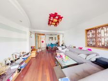 香格里拉131平房东诚心出售 大露台 可以还价