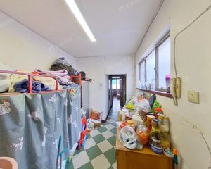 四环内 电报局街 南北通透两居室 满五年 随时签约