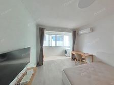 新上中楼层全明边套两房,业主诚意售,看房有密码。