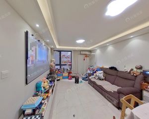 东城8+14双地铁 2009年商品房 交通便利 诚心出售