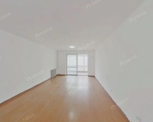 龙泽苑 低密度社区 中美合资 小区中间位置 中间层 随时看房