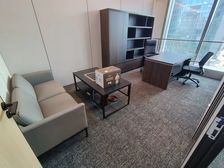 地铁口租5300 绿地中心140平3加1格局 精装全配 公卫