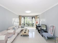 东三环内 合生国际花园 南北向精装修137平3居 随时签约