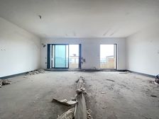 花园洋房 顶楼送花园 南北通透 视线好 华侨城嘉陵江天