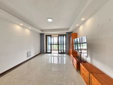 美澜园138平东边套。采光好拎包入住