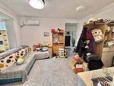 近15号线小二房 精装两房 南向低层满二住宅98万 看房方便