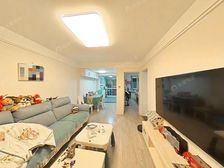 新出 9号线出口 精装修 两房 带25平院子 位置安静