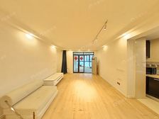 老西门地段,大三房,单机总价低,诚意出售,随时看房!