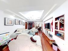 此房朝南,楼层好,视野宽阔,采光充足,配套设施齐全