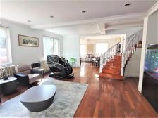 独栋可塑性强,花园利用大,通风好,中心位置,必看好房!