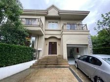 业主就想卖掉!精装修 位置好 可以拎包入住 税低随时可看