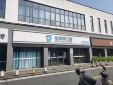 钟楼区荆川公园旁朝南商铺出售,租金14万