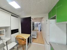 出门岚皋地-铁站-带院子-周边配套成熟-近医-院