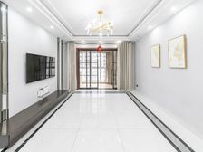 玉兰广场二期 4室2厅 精装修