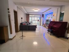 小城春秋4室2厅2卫南朝向132.0万元/套出售