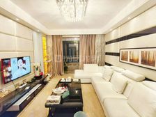 万达附近御景名宅 精装三房诚心出售