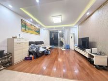 与其,租房漂泊不定,不如买房安定余生,给自己一个稳定的家。