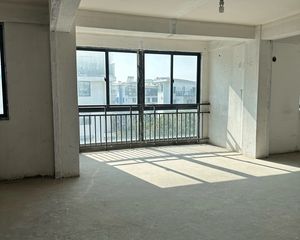 天一家园六期5室2厅2卫南朝向348.0万元/套出售