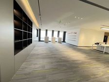 亦庄亦城时代甲级写字楼350平精装带隔间可办公可接待