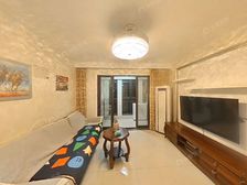 13号线华鹏路2+1房,南北通中间楼层,有车位,业主诚售